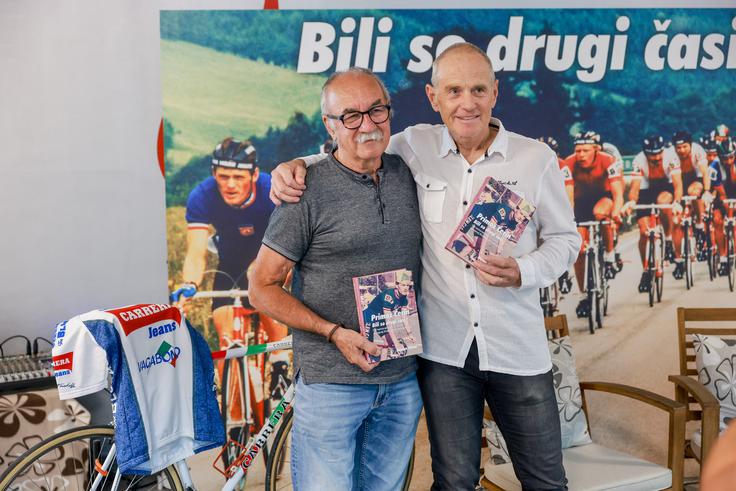Čerin z Marjanom Fortinom, avtorjem biografije Bili so drugi časi, ki je izšla pri založbi Aktivni mediji. | Foto: Aktivni mediji / Tit Košir