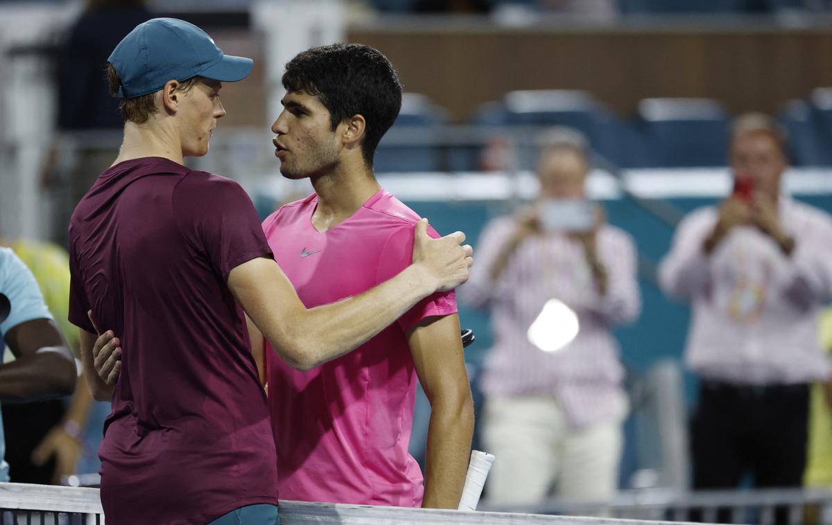 Jannik Sinner, Carlos Alcaraz | Foto Reuters