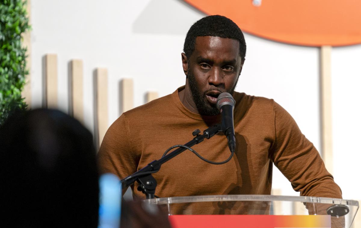 Sean Diddy Combs | Combs, znan tudi kot Diddy in Puff Daddy velja za ključno osebnost pri svetovnem vzponu hip-hopa ob koncu 20. stoletja. Pripomogel je k nastanku številnih glasbenih zvezd rapa in R&B glasbe, kot so Notorious. B.I.G. in Mary J. Blige. | Foto Guliverimage