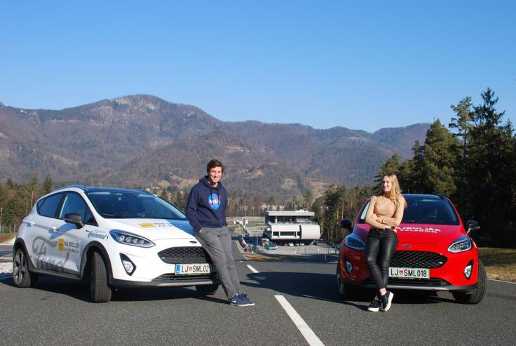 Najboljša mlada voznika Slovenije 2019 sta bila Laura Cerovšek in Luka Gril.  | Foto: AMZS