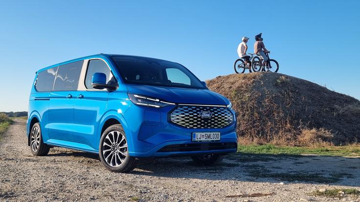 Ford e-tourneo custom kombi | Foto: Gregor Pavšič