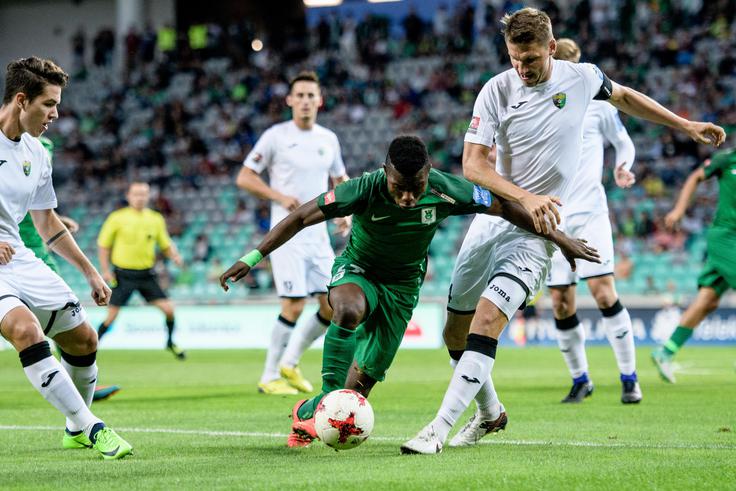 David Kašnik je razočaran nad tem, da v največjih slovenskih klubih priložnost dobiva vedno manj domačih nogometašev. | Foto: Aleš Fevžer