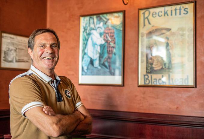 V Pierrot Pub je rad zahajal že v prejšnjem stoletju, ko je dobre tri sezone nosil dres avstrijskega Steyra. | Foto: Vid Ponikvar