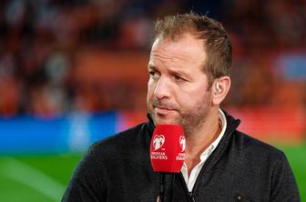 Van der Vaart se je Japoncem opravičil za nerodno izjavo