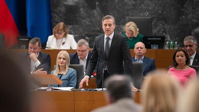 Golob raste kljub medijskim napadom