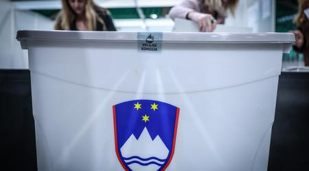 Referendum o umetniških pokojninah: SD za glasovanje, Svoboda za bojkot