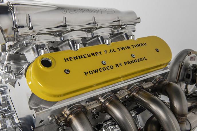 Hennessey venom F5 | To je masivni 7,6-litrski osemvaljnik, ki ima več kot 1600 "konjev" in 1760 njutonmetrov navora.  | Foto hennessey