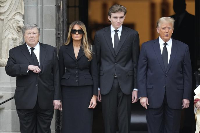 Očeta Melanie Trump ujeli v Sevnici #video