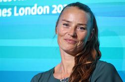 Tina Maze sledilce presenetila s fotografijo iz otroštva