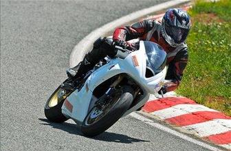 Triumph daytona 675 supersport