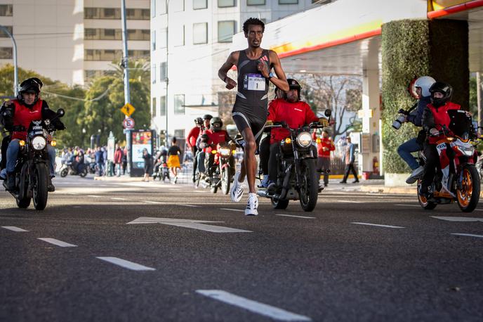 Yomif Kejelcha | Yomif Kejelcha je na ulicah Buenos Airesa postavil nov svetovni rekord v polmaratonu. | Foto Guliverimage