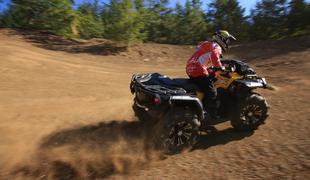 Novi can-am outlander prestal test v kanadskih gozdovih