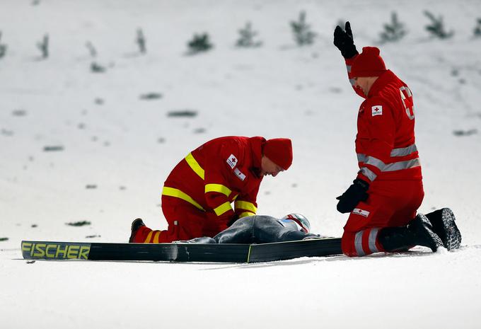 Jutri bo minilo pet let, odkar je Ammann grdo padel pri doskoku na zadnji postaji novoletne turneje v Bischofshofnu. | Foto: Reuters
