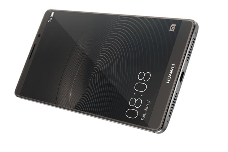 Križanec med tablico in pametnim telefonom ima čudovit 6-palčni zaslon, njegova baterija s kapaciteto 4.000 miliamperskih ur pa zdrži tudi do dva dneva normalne uporabe.  | Foto: 