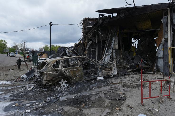 V ločenih napadih z droni na mesto Dnipro sta bili poškodovani še dve osebi, 46-letna ženska je po napadih v kritičnem stanju. | Foto: Reuters