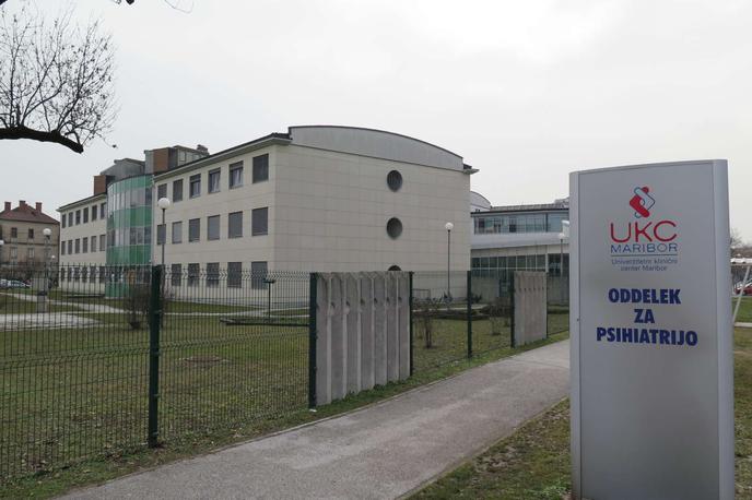 UKC Maribor Oddelek za psihiatrijo | V incidentu so bili ranjeni štirje ljudje, k sreči je šlo za lažje poškodbe. | Foto STA