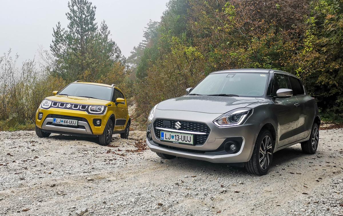 Suzuki swift in suzuki ignis 4 x 4 | Swift je poleg ignisa na terenu lahko samo "poziral". | Foto Gašper Pirman