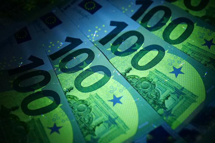 Podražitev, bankovci, evri, denar | Celjani so v tej sezoni v Evropi zaslužili že precej več kot sedem milijonov evrov. | Foto Shutterstock