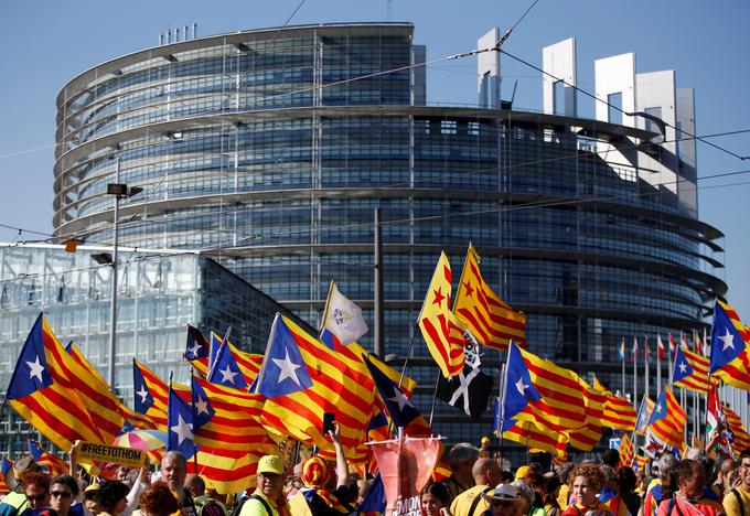 protesti evropski parlament | Foto: Reuters