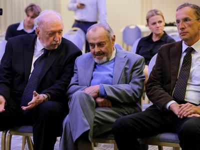 Katedrala Svobode s podporo nastajajoči vladi