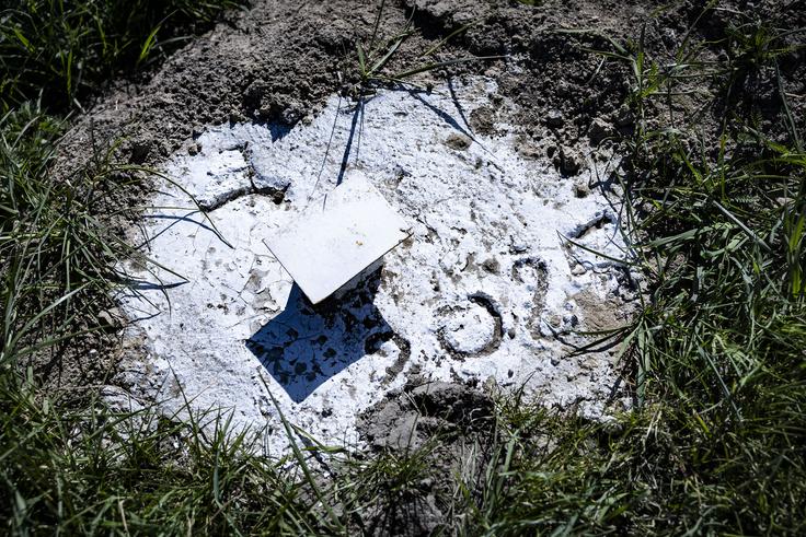 Začetek novega tlakovanega odseka v Famarsu | Foto: Ana Kovač