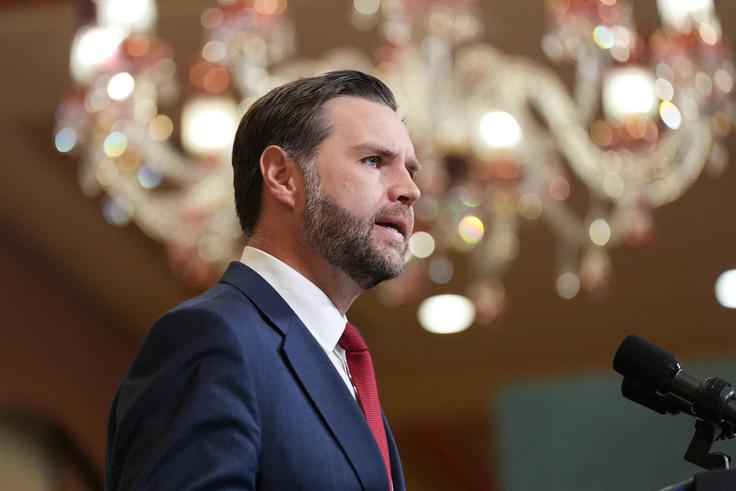  "Žoga je zdaj na iranski strani dvorišča," je dejal JD Vance.  | Foto: Reuters