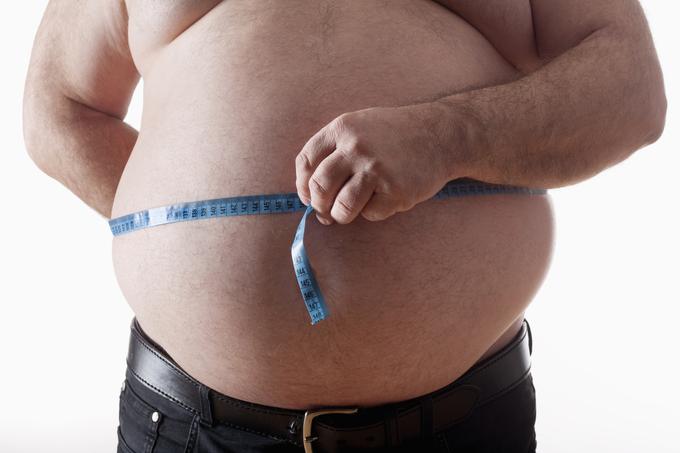 Pretirana debelost je eden od redkih dejavnikov, ki povečuje tveganje pred resnejšim potekom bolezni covid-19 tudi pri najmlajših. | Foto: Thinkstock