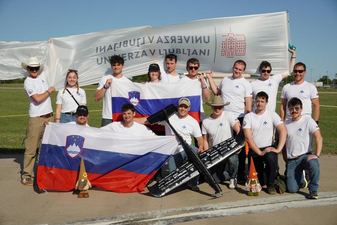 Izjemen uspeh slovenskih študentov na prestižnem tekmovanju