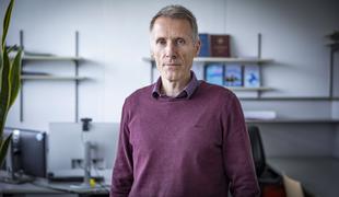 Golob napovedal UI-platformo, Bajec: To je strateška naložba v človeški kapital