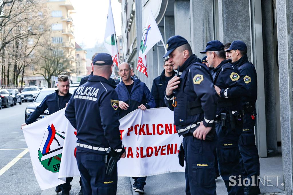 Protest policija