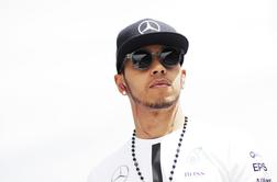 Uradno: Hamilton še tri leta pri Mercedesu