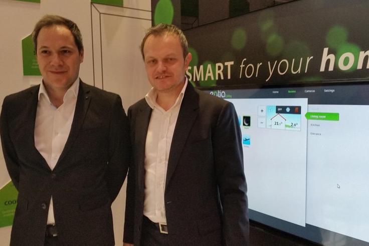 'Na sejmu CeBIT predvsem iščemo tuje partnerje za trženje v zahodni Evropi in drugod po svetu,' je še povedal Mulej in dodal, da so že prvi dan zanimanje pokazali poslovneži iz Nemčije, Poljske, Savdske Arabije in Tajske. | Foto: Srdjan Cvjetović