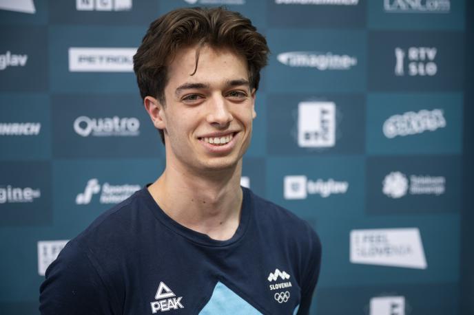 Gregor Rakovič | Gregor Rakovič je v finale konja z ročaji je napredoval s šestim dosežkom. | Foto Boštjan Podlogar/STA