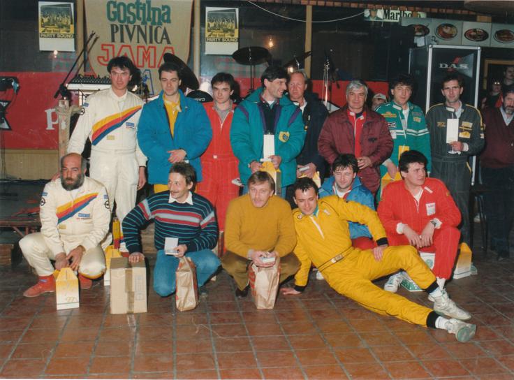 Najboljše posadke s pozivnega relija Zima, ki je v okolici Ljubljane potekal 4. januarja leta 1992. | Foto: osebni arhiv Miro Grad