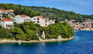Apartmaji na Hrvaškem: množične odpovedi rezervacij in višanje cen