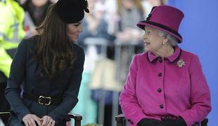 Kate Middleton se prepira s kraljico