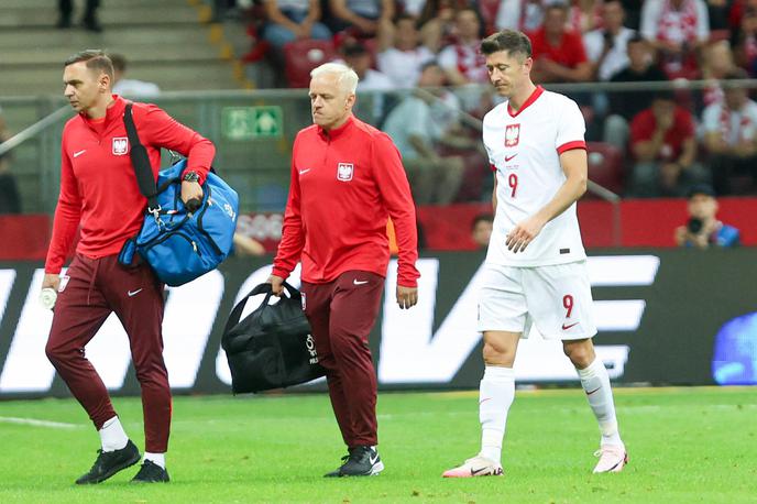 Poljska Robert Lewandowski | Robert Lewandowski je na ponedeljkovi tekmi zapustil igrišče po pol ure igre. | Foto Guliverimage
