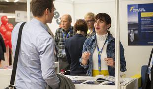 Aha, imate tri diplome. Kaj pa empatijo?