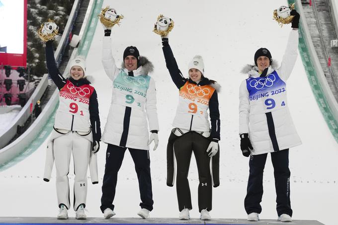Urša Bogataj je na letošnjih olimpijskih igrah osvojila kar dve zlati medalji. Najboljša je bila tudi na ekipni mešani tekmi. | Foto: Guliverimage/Vladimir Fedorenko