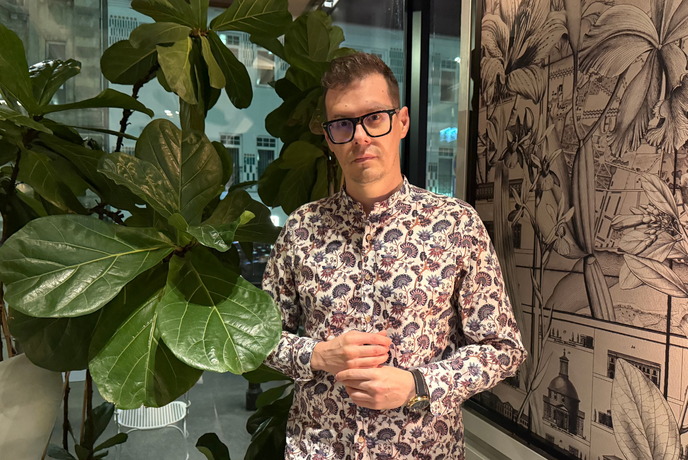 Nekoč so ga zasmehovali, danes Žan Nekrep razkriva sistem, ki mu mesečno prinaša 5.400 evrov zaslužka