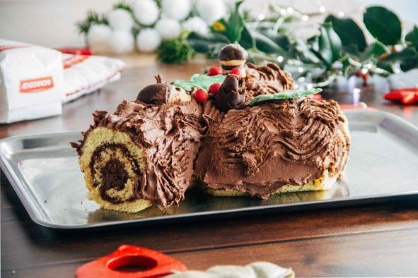 Hit letošnjih praznikov: čokoladno božično deblo