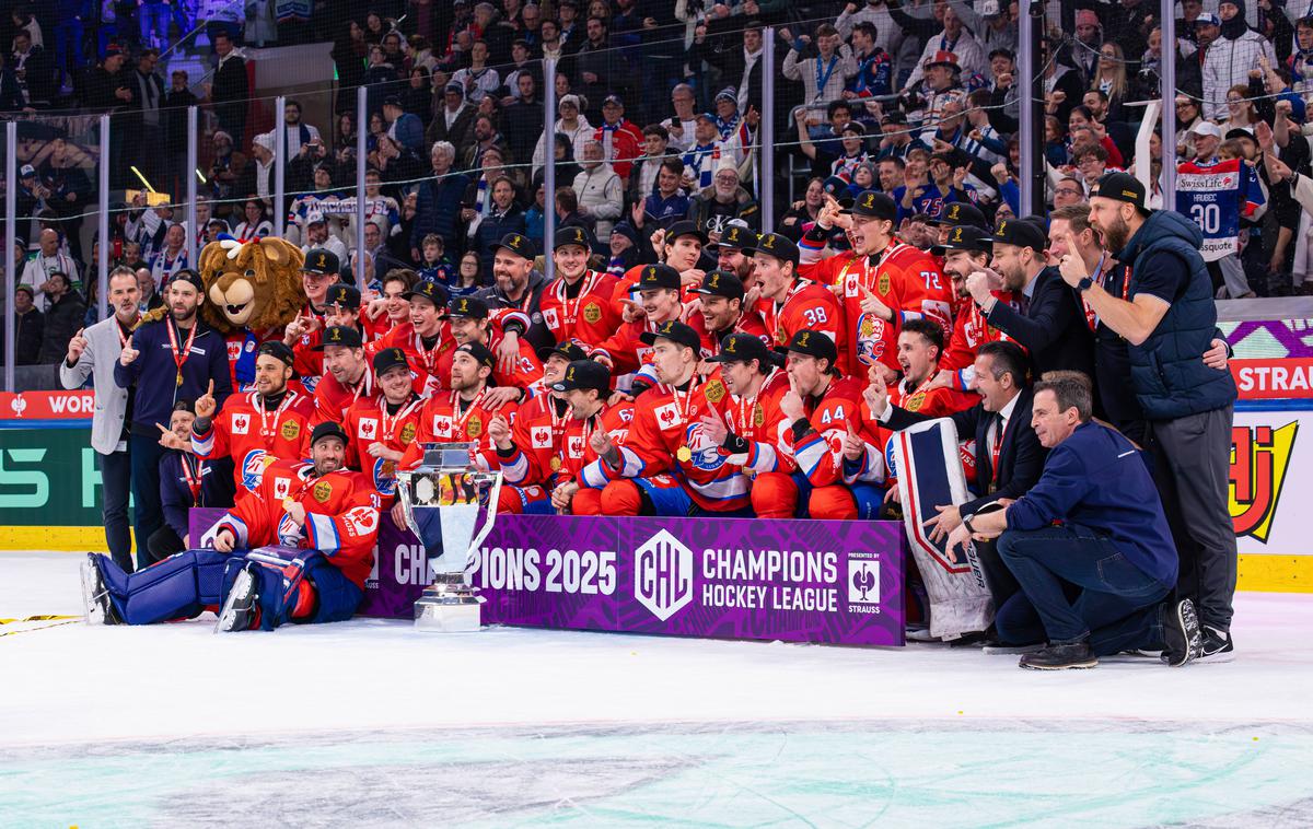 hokejska liga prvakov Zürich | Danes se začenja nova sezona hokejske lige prvakov. Lovoriko branijo hokejisti ZSC Lions iz Zürich, ki bodo v petek gostili "slovenski" Fischtown Pinguins. | Foto Guliverimage