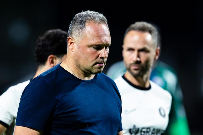 Vitor Campelos, NK Celje | Vitor Campelos naj bi se v kratkem poslovil od trenerskega mesta Celja. | Foto Nik Moder/alesfevzer.com