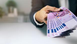 Vlagati zdaj ali čakati na boljše čase?