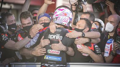 Aleix Espargaro poskrbel za prvo zmago Aprilie v motoGP