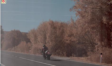 204 kilometre na uro po regionalki. Policija: Jesen ni čas za podiranje rekordov.