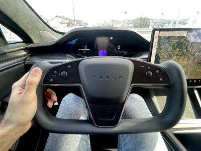 Konec letalskih volanov? Kitajska z novim osnutkom zaostruje pravila – kaj jo moti?