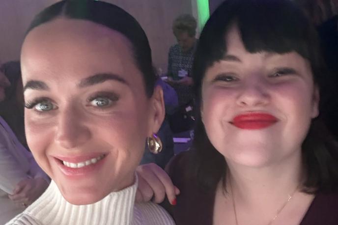 Nika Kovač, Katy Perry | Nika Kovač se je na večerji v Davosu znašla za isto mizo kot Katy Perry. | Foto Facebook/Nika Kovač