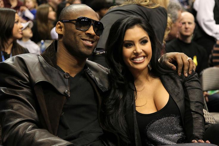 Vanessa je januarja letos poleg Kobeja izgubila še hčerko Gianno. | Foto: Getty Images
