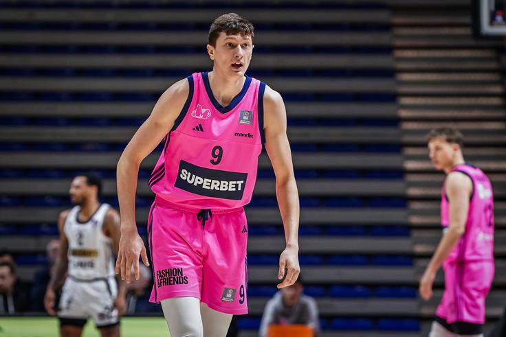 V tej sezoni nosi dres Mege. | Foto: ABA League j.t.d./Dragana Stjepanovic